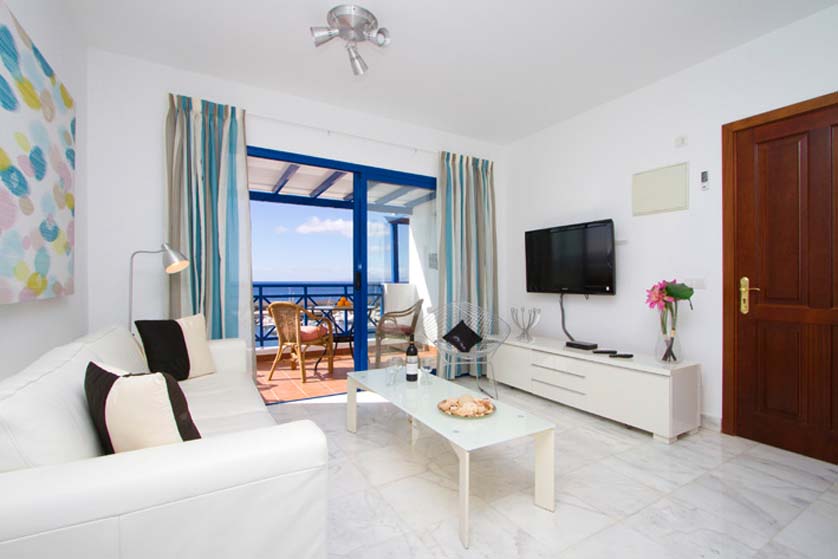 luxury villas lanzarote